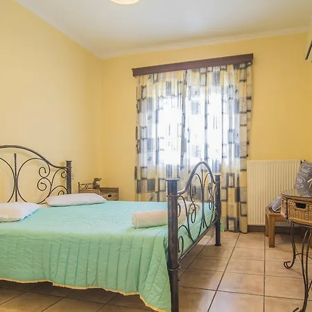 Tonia Aparthotel