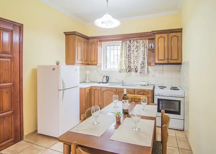 Tonia Aparthotel 4*